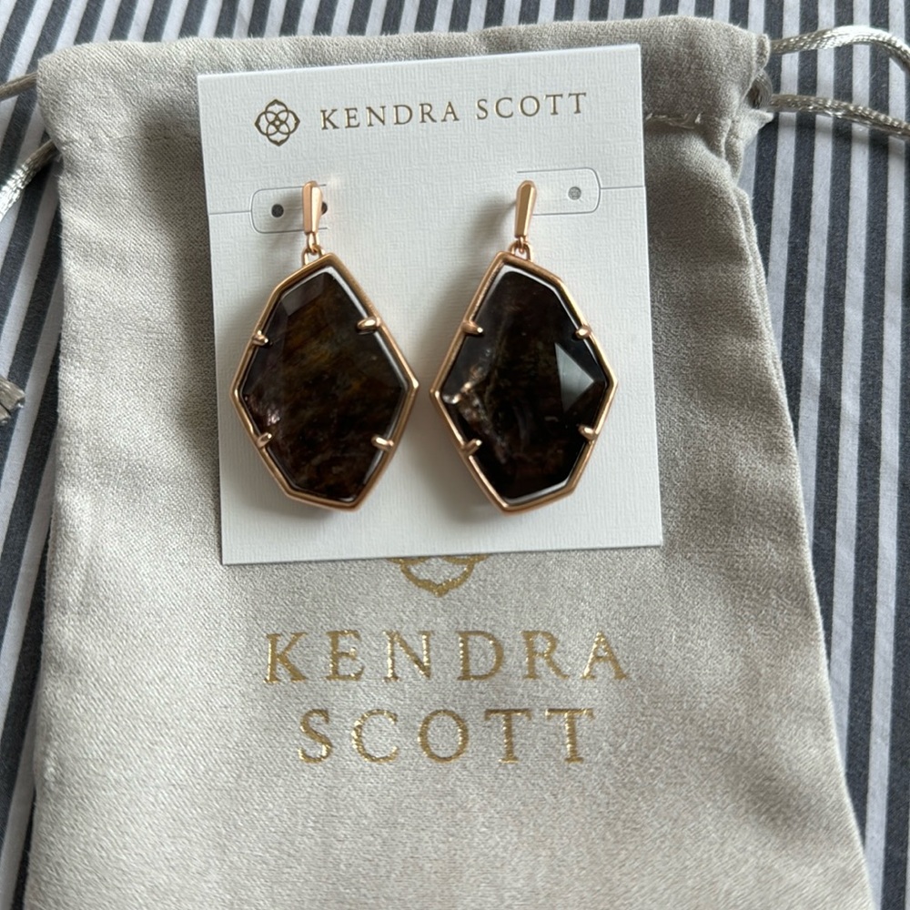 Kendra Scott Dunn Rose Gold Earrings